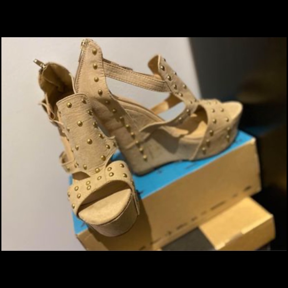 🌟Brand New Wedges